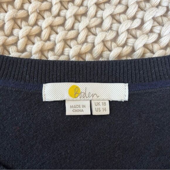 Pair of Boden Antonia Puff Sleeve Sweater Jumper Set of Two Black Cream Basics - Picture 5 of 15